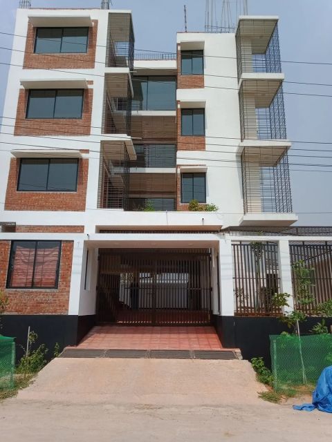Premium Fully Furnished 3 Bed Apartment with Lake View